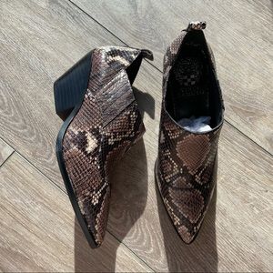 NWT Vince Camuto Jetera Bootie